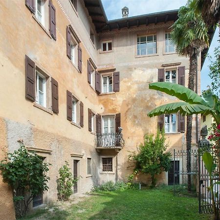 Dimora Storica Caproni Appartement Arco Buitenkant foto