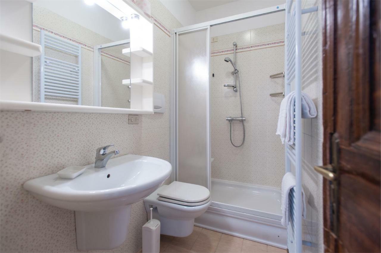 Dimora Storica Caproni Appartement Arco Buitenkant foto