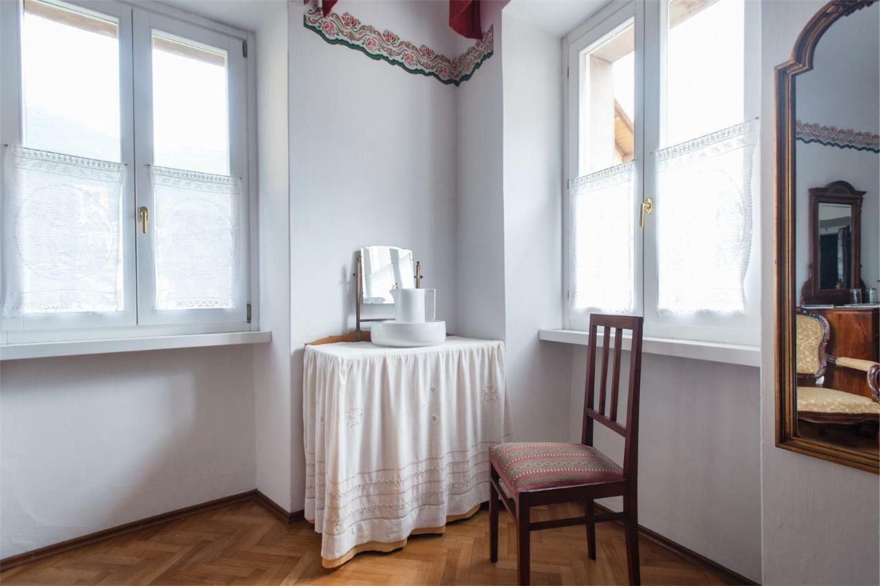 Dimora Storica Caproni Appartement Arco Buitenkant foto